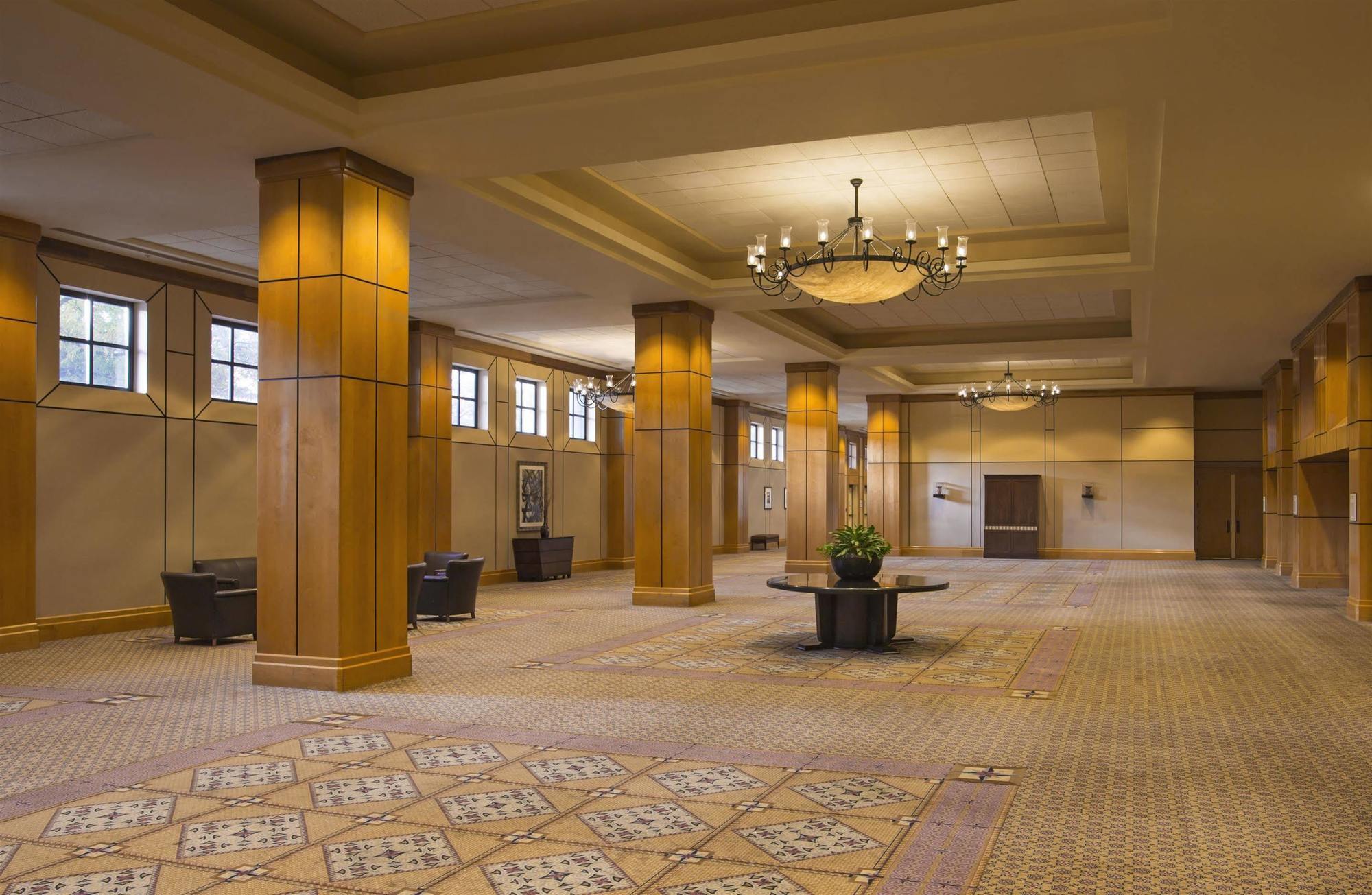 Holiday Inn Birmingham-Airport By Ihg Экстерьер фото